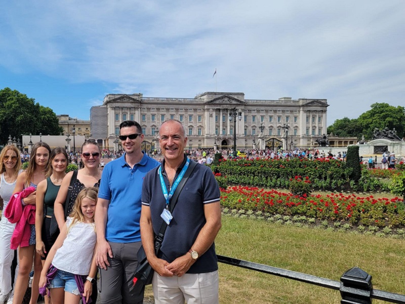 The Buckingham Palace Royalty Tour
