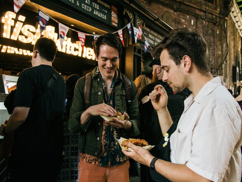 Morning Food Tour Through Borough Market and London 