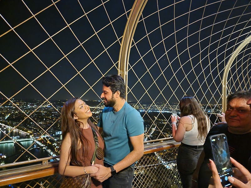 Premium Access Eiffel Tower Summit Tour with Seine River Cruise