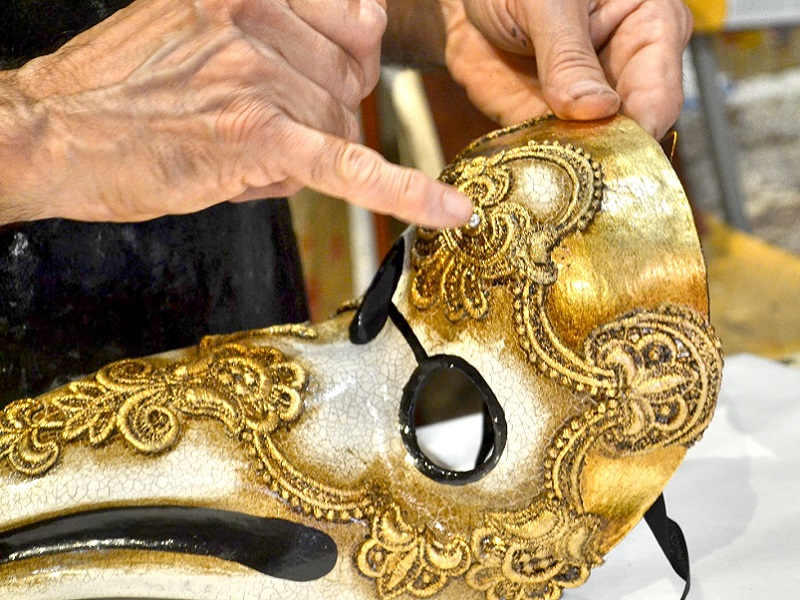 Walking Tour of Artisanal Crafts in Venice