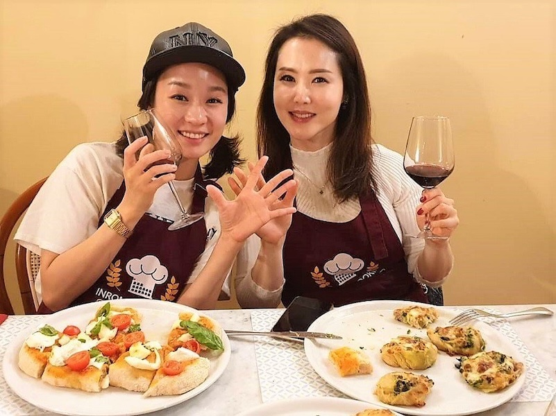 Authentic Pizza and Gelato Cooking Class in Rome 