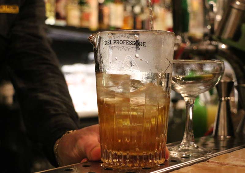 Rome Evening Cocktail Tour with Local Guide